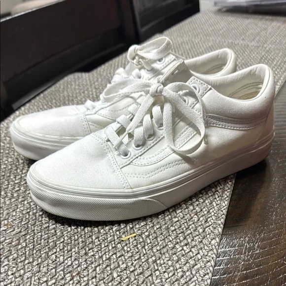 White Old Skool Vans - Picture 4 of 6